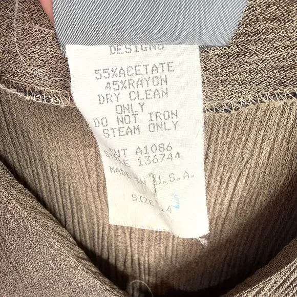 Rabbit Rabbit Rabbit Button Front Blouse S/M - Picture 6 of 9